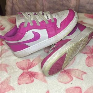 Jordan Kids Sneakers in Pink and White